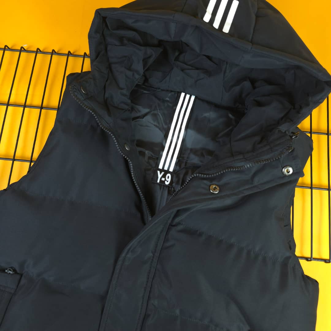 سترة بدون اكمام للرجال