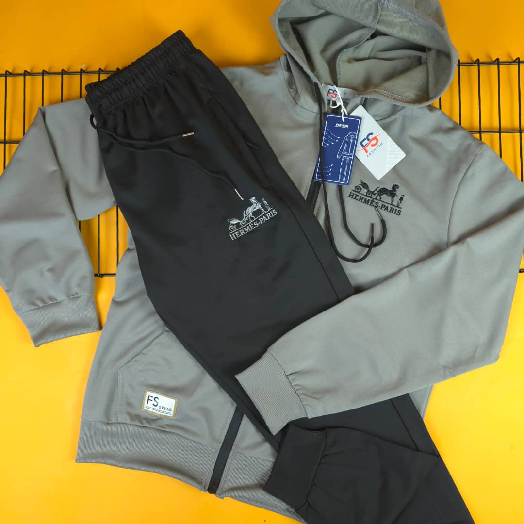 طقم يجعلك تشعر بالراحة والأناقة